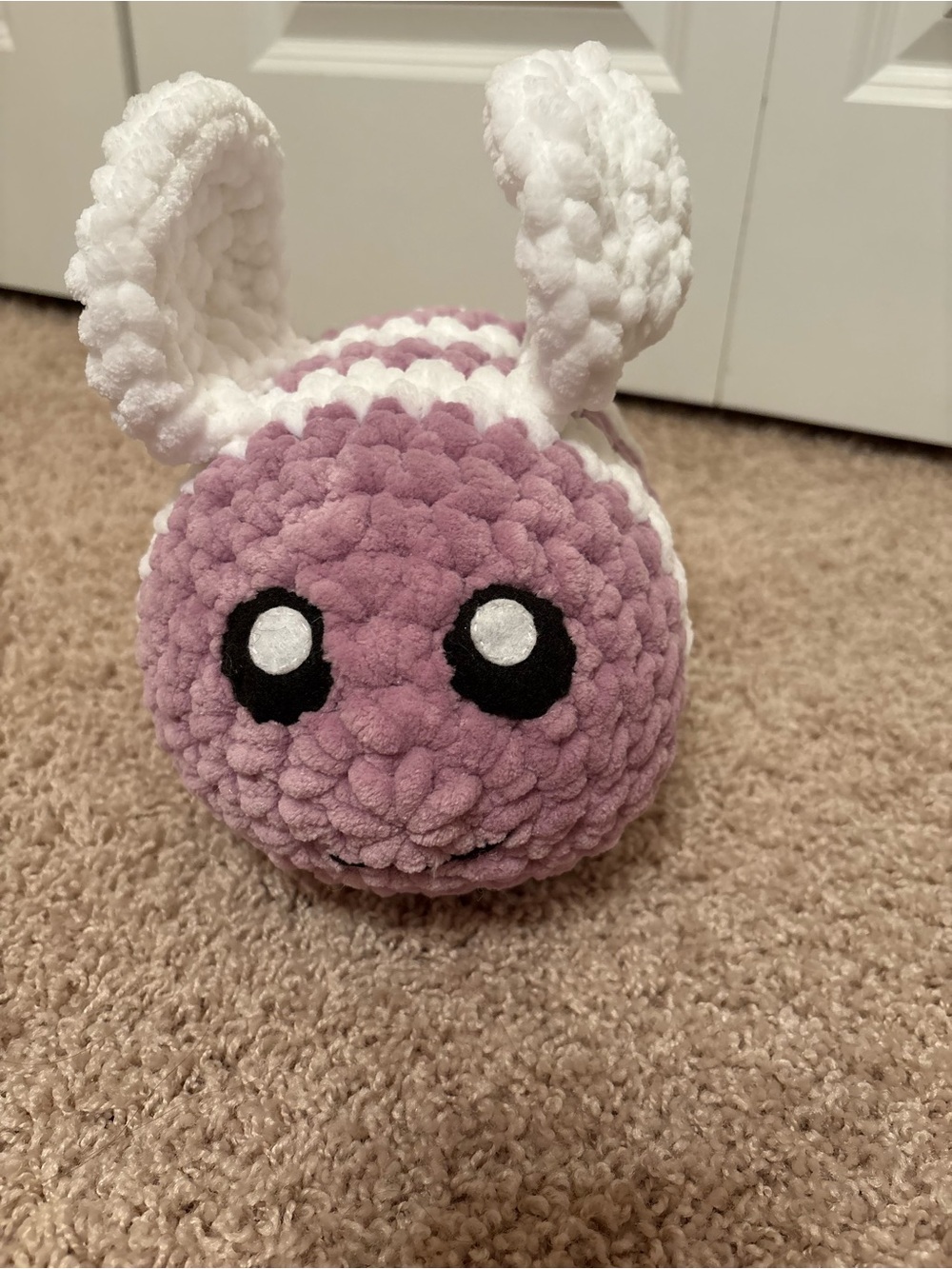 Plush Crochet Bee Plushie - Mauve and White